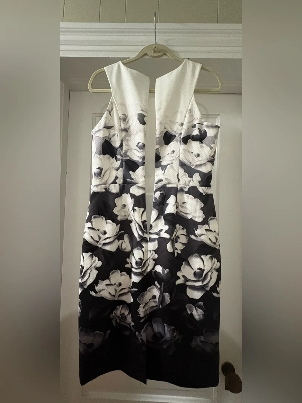 White House Black Market Womenโs Floral Dress Size 8 - Picture 2 of 3